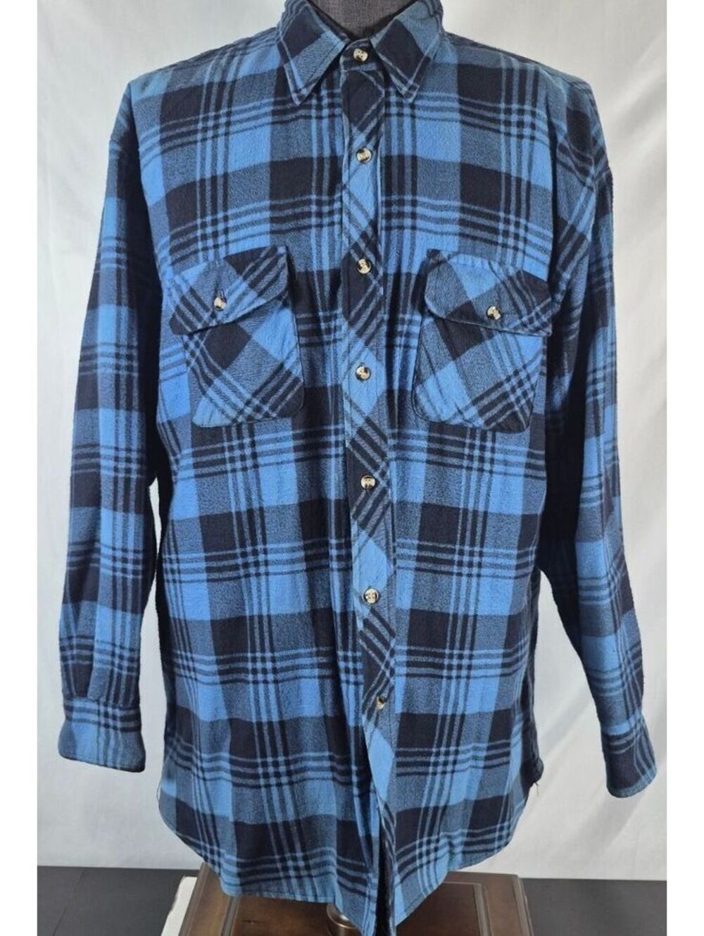 Vintage Saugatuck XL Blue Black Plaid Quilted Flannel Shirt Jacket